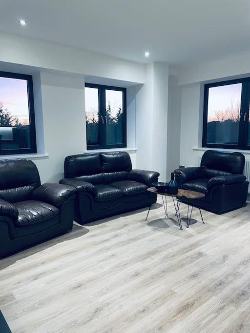 New One Bedroom Luxury Apartment In Solihull Buitenkant foto