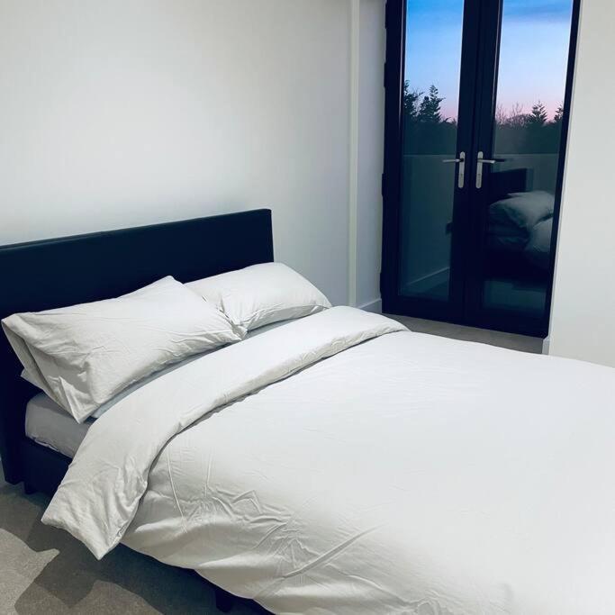 New One Bedroom Luxury Apartment In Solihull Buitenkant foto