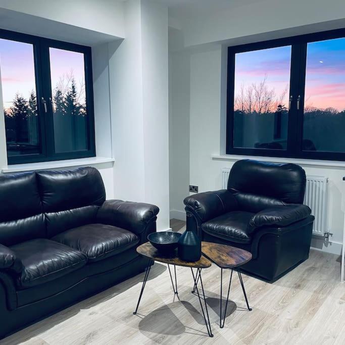 New One Bedroom Luxury Apartment In Solihull Buitenkant foto